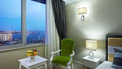 تکسیم اسکوئر هتل