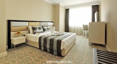 تکسیم اسکوئر هتل