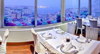 تکسیم اسکوئر هتل