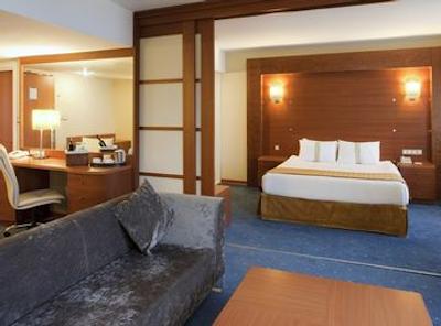 هالیدی این استانبول سیتی