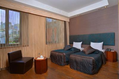 پرا تولیپ هتل