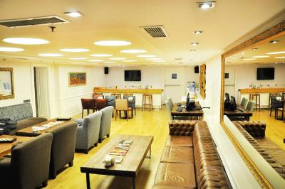 پرا تولیپ هتل