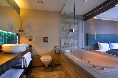 پرا تولیپ هتل