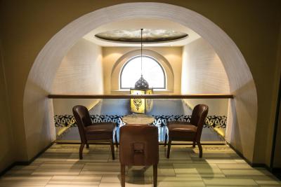 پرا تولیپ هتل