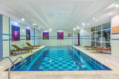 آرتز هتل استانبول تکسیم