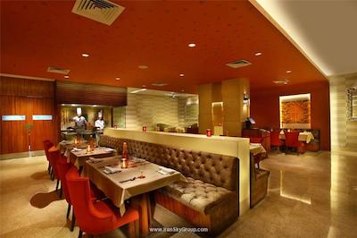 پارک پلازا شاهدارا