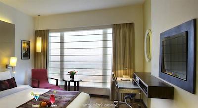 پارک پلازا شاهدارا