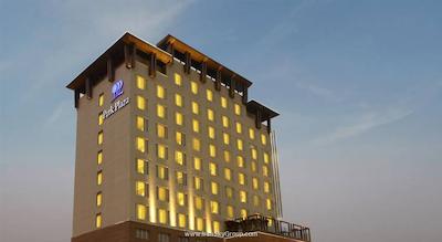 پارک پلازا شاهدارا