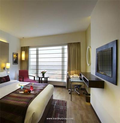 پارک پلازا شاهدارا