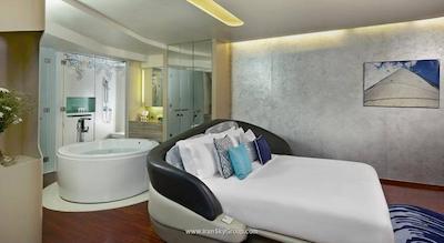 باراکودا پاتایا-ام گالری بای سوفیتل