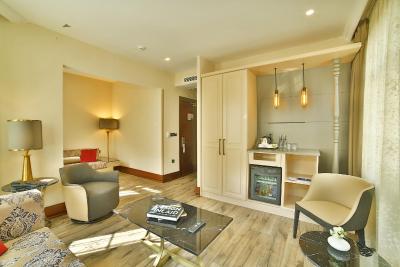 کناک هتل تکسیم