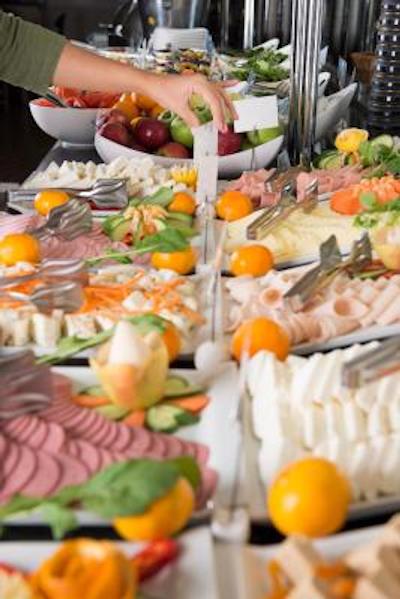 کناک هتل تکسیم