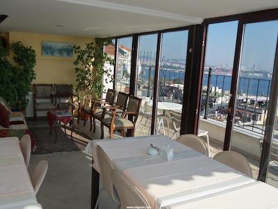 کاسموپولیتن پارک