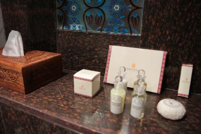 دوشانب سرنا هتل