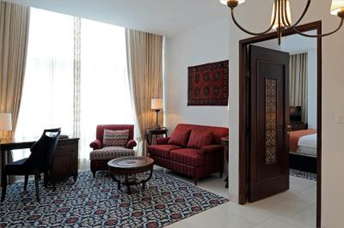 دوشانب سرنا هتل