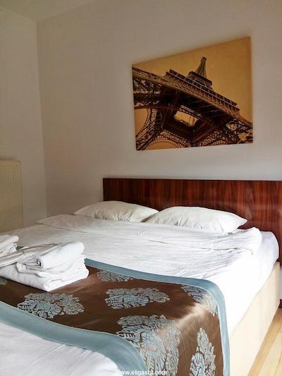 نیو پرا هتل