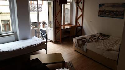 نیو پرا هتل