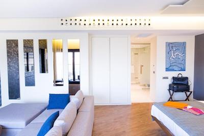 مارون هتل پرا