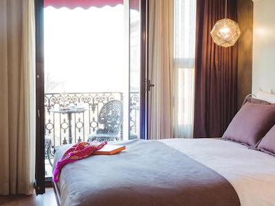 مارون هتل پرا