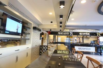 لایف کورنر هتل