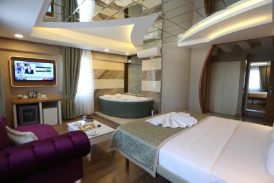 لایف کورنر هتل