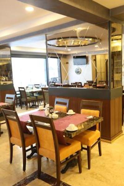 لایف کورنر هتل