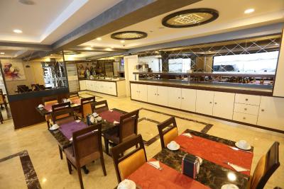 لایف کورنر هتل