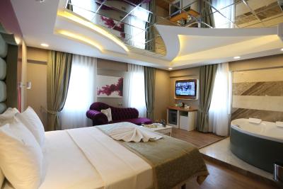 لایف کورنر هتل