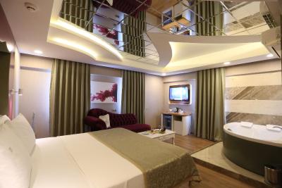 لایف کورنر هتل