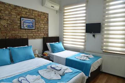 تکسیم تراست هتل