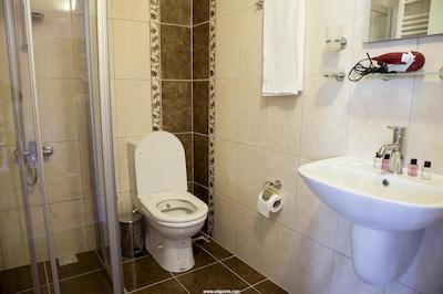 تکسیم تراست هتل