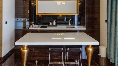 هتل آپارتمان تاج محل