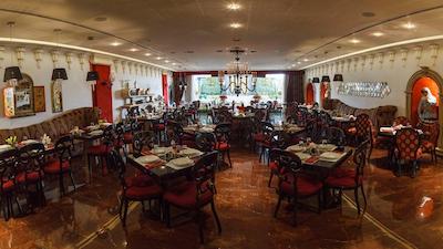 هتل آپارتمان تاج محل