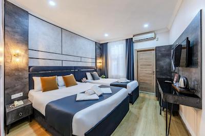 لا پازا سوئیت