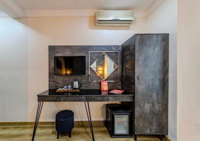 لا پازا سوئیت