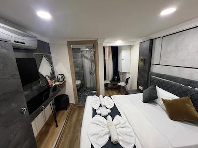 لا پازا سوئیت