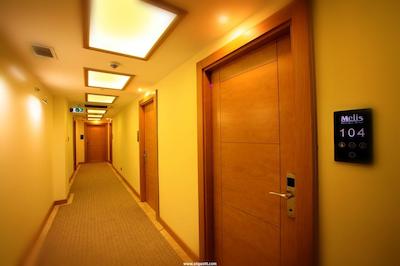 مولتون بی اوغلو ملس هتل