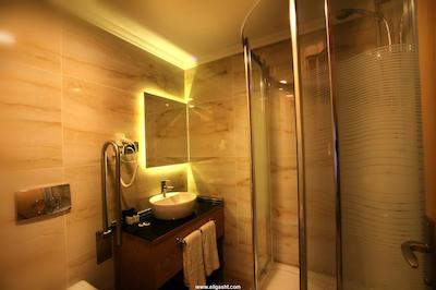 مولتون بی اوغلو ملس هتل