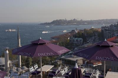 ملتون کاباتاش هتل