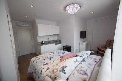 ملتون کاباتاش هتل