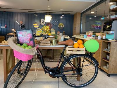 پارک این بای رادیسون استانبول آتاشهیر