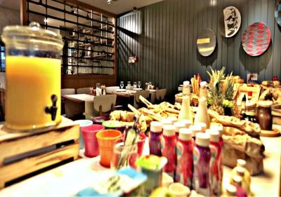 پارک این بای رادیسون استانبول آتاشهیر