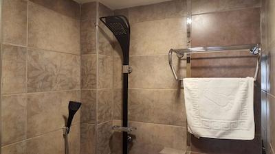 سرا بوتیک هتل