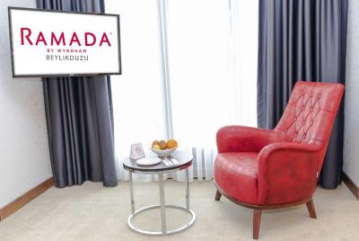 هالیدی این اکسپرس استانبول آتاکوی مترو