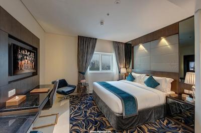 امگا هتل دوبی