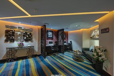 امگا هتل دوبی