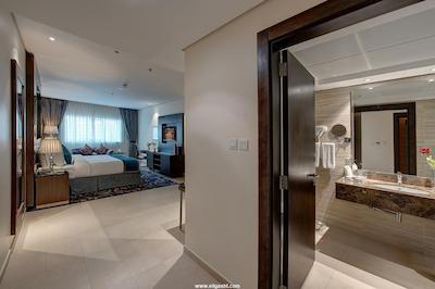 امگا هتل دوبی