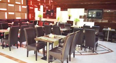 دروس هتل (مونترال هتل سابق)