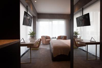 د هاوس هتل بومونتی