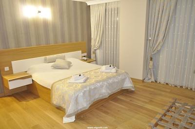 شاه این هتل